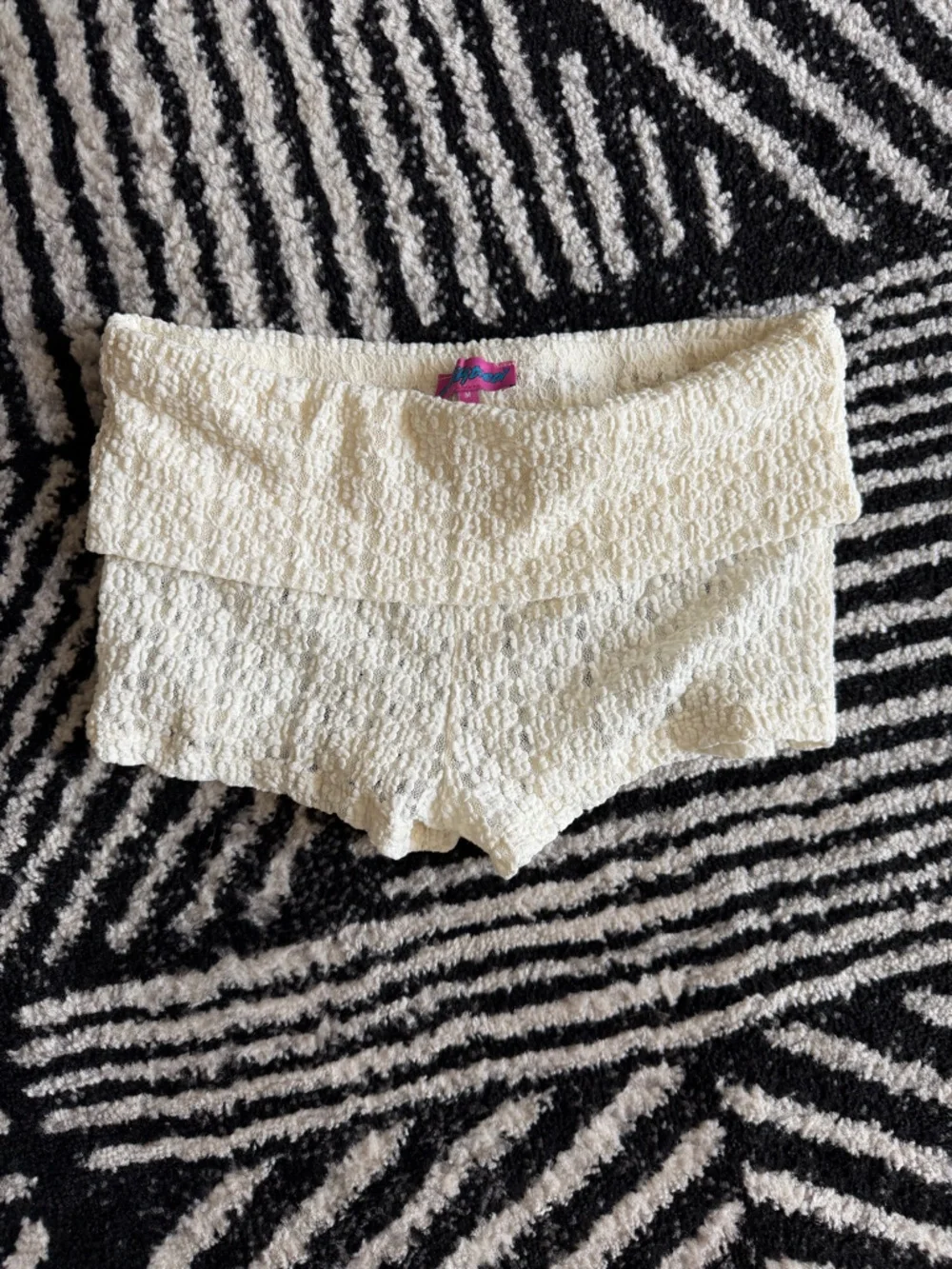 EDIKTED Rye Sheer Textured Fold Over Shorts - Picture 2 of 4